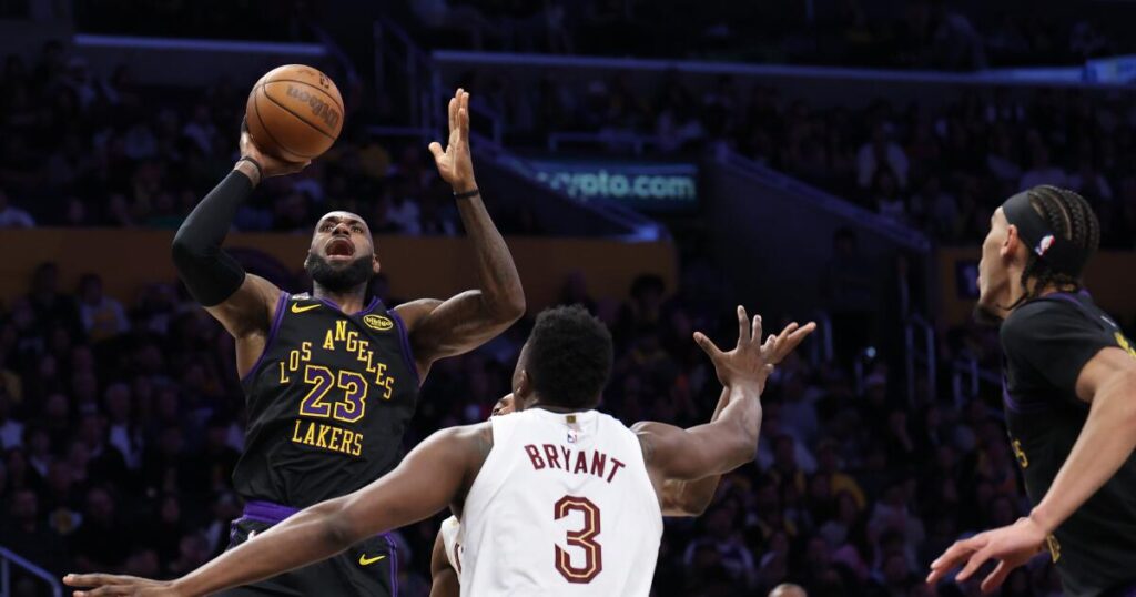 After a sizzling March, Lakers face a big playoff test against equally hot Oklahoma City