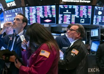 Stocks fall on a shaky Wall Street as Brent oil briefly barrels above $107