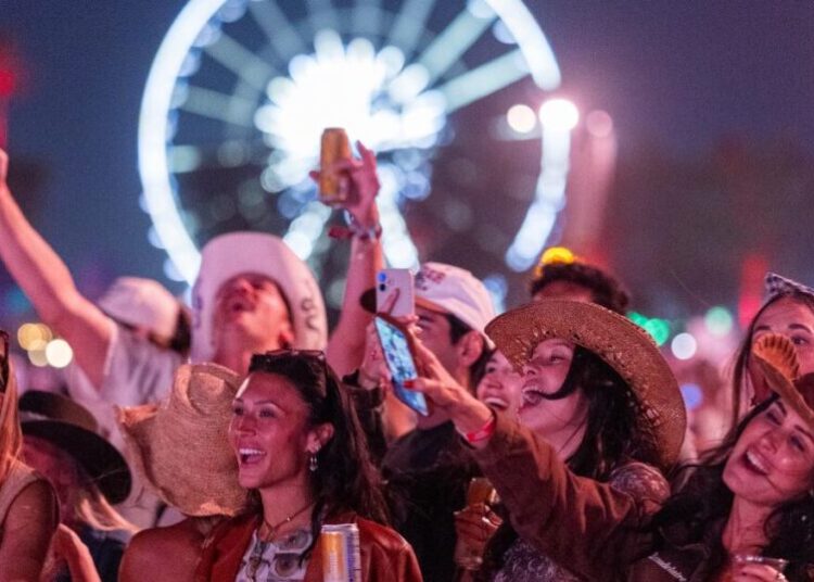 Post Malone closes Stagecoach with style if not excitement