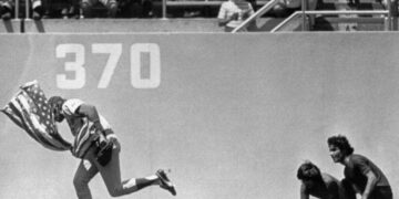 Rick Monday saved an American flag in 1976. Why the moment resonates 50 years later