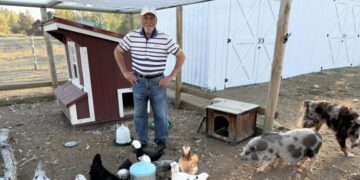 Loving retired farm life, Rogie Vachon reminisces about being L.A.’s first hockey star