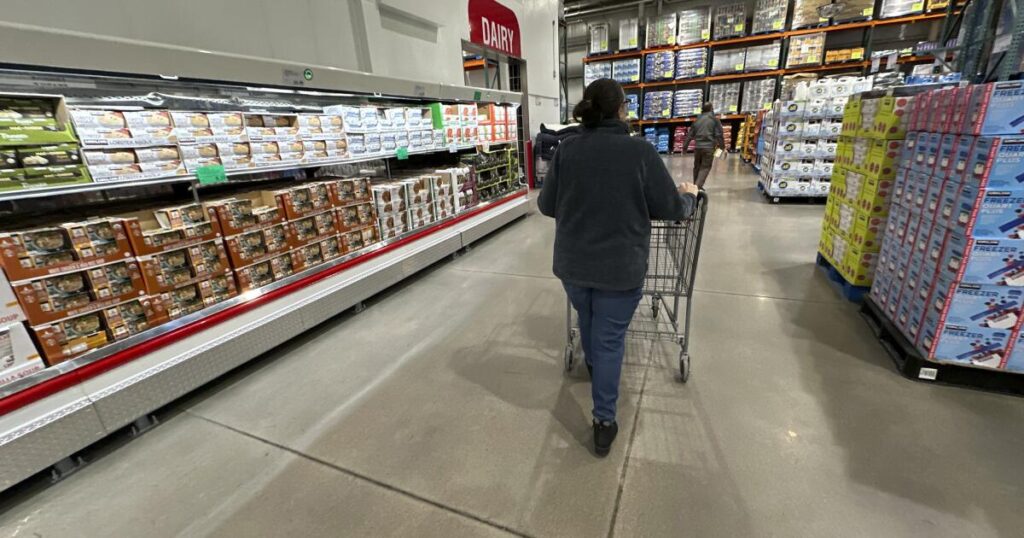 Split-screen economy: Artificial intelligence soars while middle-class Americans struggle