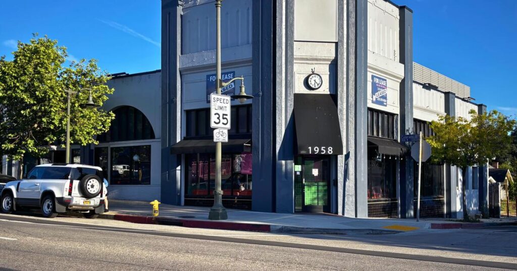 Looking for a neighborhood book bar? Skylight is opening a bookstore cafe in Eagle Rock