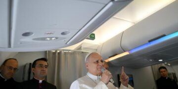 Pope Leo says he does not fear Trump, pushes back in feud over Iran war