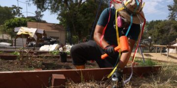 Lead still haunts yards in Exide battery recycler cleanup zone