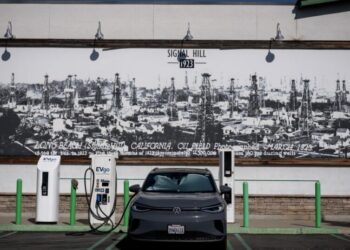 Used EV sales charge up on high gas prices, even as new EV demand declines