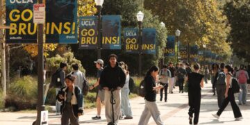 $110-million donation seeks to address shortage of Southern California mental health workers