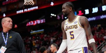 Even the Rockets thought Deandre Ayton’s controversial ejection was ‘soft’