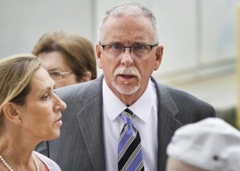 Ex-UCLA doctor admits to sexually abusing five patients after previous conviction overturned