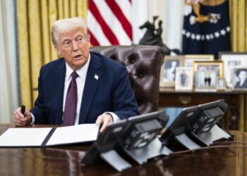 Trump’s personnel agency is asking for federal workers’ medical records