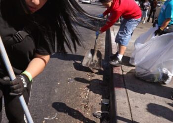 Hollywood residents want more for their tax dollars. Councilman says he’s trying