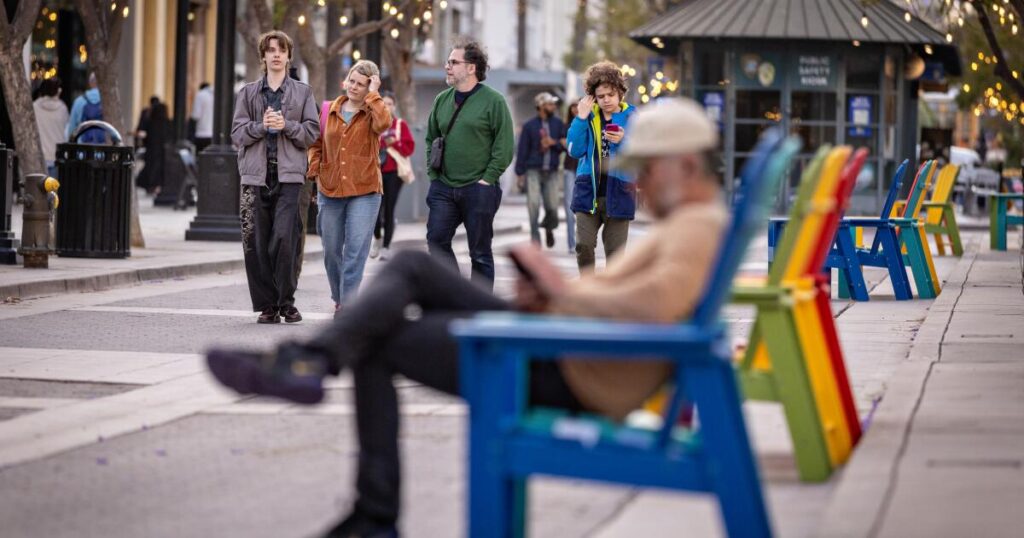 Struggling Santa Monica pins revival on alcohol and big events. Can it bring business back?