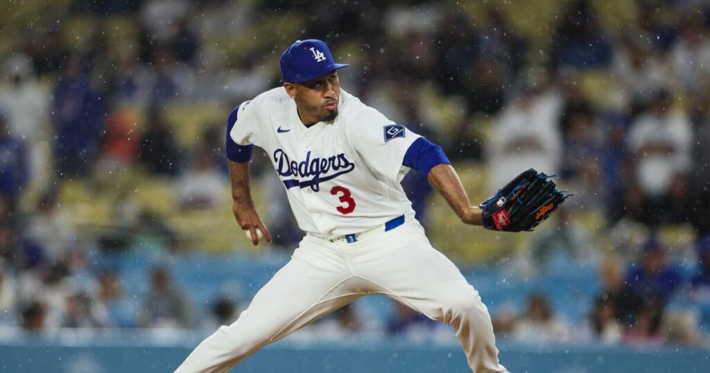 Dodgers are being careful with Edwin Díaz but don’t need him in loss to Rangers