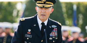 Hegseth asks the Army’s top uniformed officer to step down while U.S. wages war against Iran