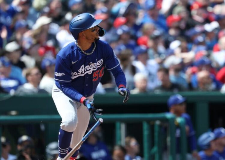 Dodgers to put Mookie Betts on IL and call up Hyeseong Kim, Sunday game in rain delay