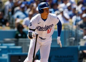 Shohei Ohtani homers, Justin Wrobleski shines as Dodgers shut out Cubs for series win