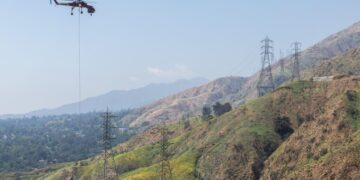 Fire survivors call for audits of Edison’s wildfire prevention spending