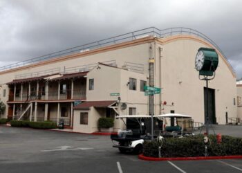 Netflix plans to buy historic Radford Studio Center