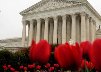 Justice Alito fell ill at a March event and was treated for dehydration, Supreme Court says