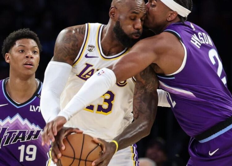 Lakers defeat Jazz, will open playoffs at home against Houston