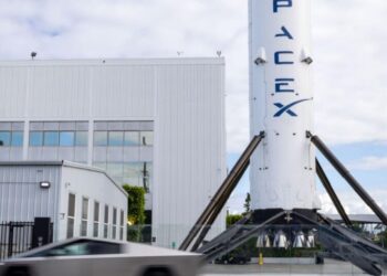 How Elon Musk is using his other companies to mask Cybertruck’s weak demand