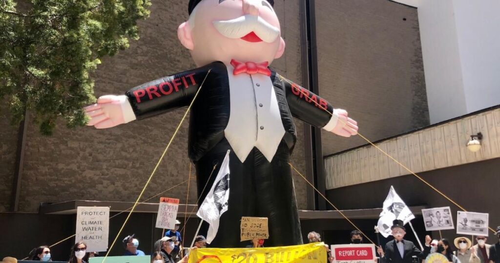 Billionaire-tax backers say they have enough signatures — times two — to qualify for ballot