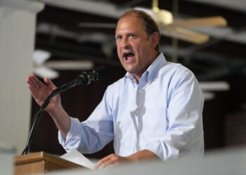 Barr keeps his cash lead in Kentucky Senate GOP primary