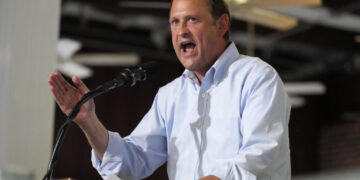 Barr keeps his cash lead in Kentucky Senate GOP primary