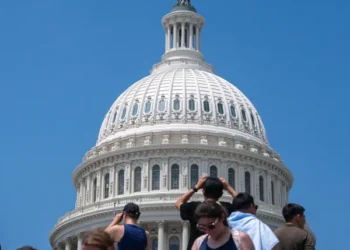 GOP fracture deepens: Establishment conservatives declare war on Trump’s party remake