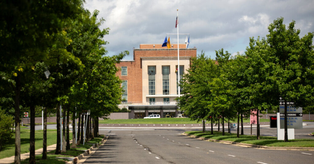 F.D.A. Pushes Drug Developers to Report Clinical Trial Results