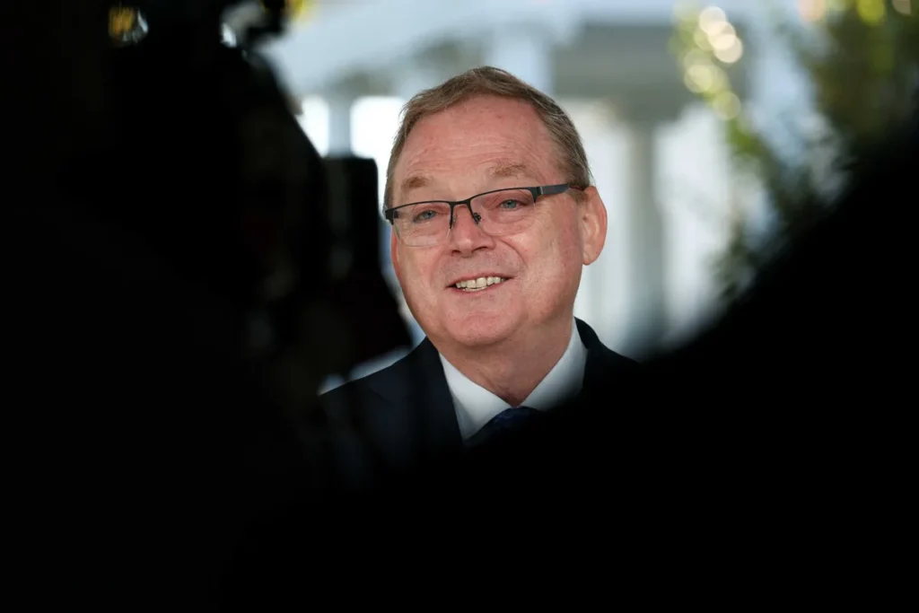 Trump’s economic advisor mocked for suggesting Americans fantasize about lower gas prices