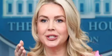 ‘Thanks, Karoline!’ Analyst ridicules Leavitt’s response to soaring oil prices