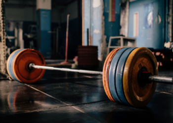 You Have to Watch This 9-Year-Old’s Massive Deadlift That Has the Internet Arguing