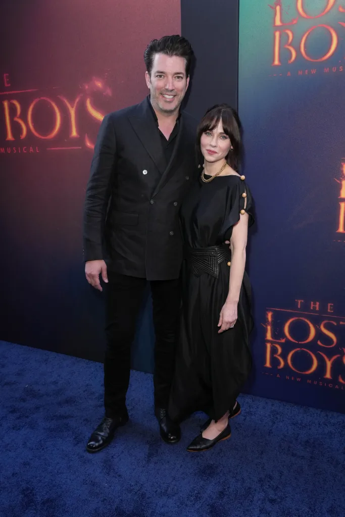 Zooey Deschanel and Jonathan Scott pose together at 