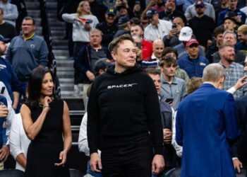SpaceX’s Unconventional Corporate Arrangements Favor Elon Musk