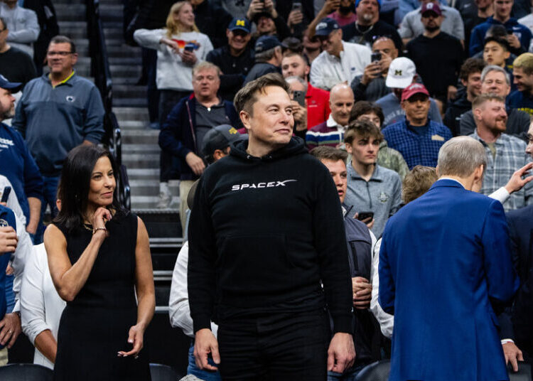 SpaceX’s Unconventional Corporate Arrangements Favor Elon Musk