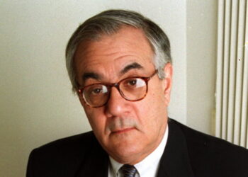 Barney Frank, Gay Pioneer and Liberal Stalwart in Congress, Dies at 86