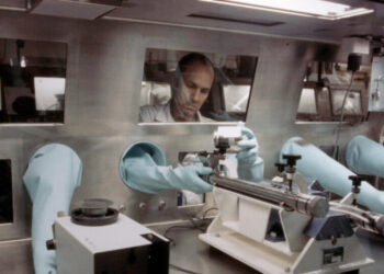 U.S. Seeks to Give Weapons-Grade Plutonium to Start-Ups for Fuel