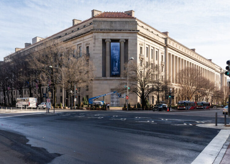 As Trump Politicizes Justice Dept., Prosecutors Struggle With Grand Juries
