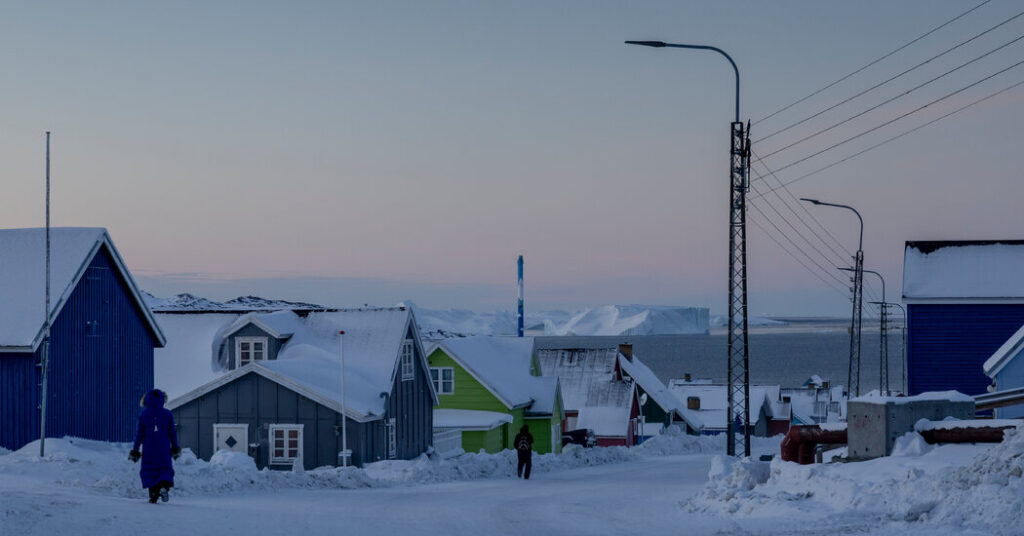 In Closed-Door Talks, U.S. Demands a Major Role in Greenland