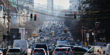 In Berlin, Cars Are a Culture War Flashpoint