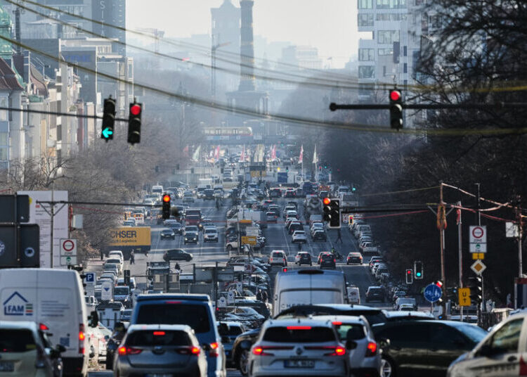 In Berlin, Cars Are a Culture War Flashpoint