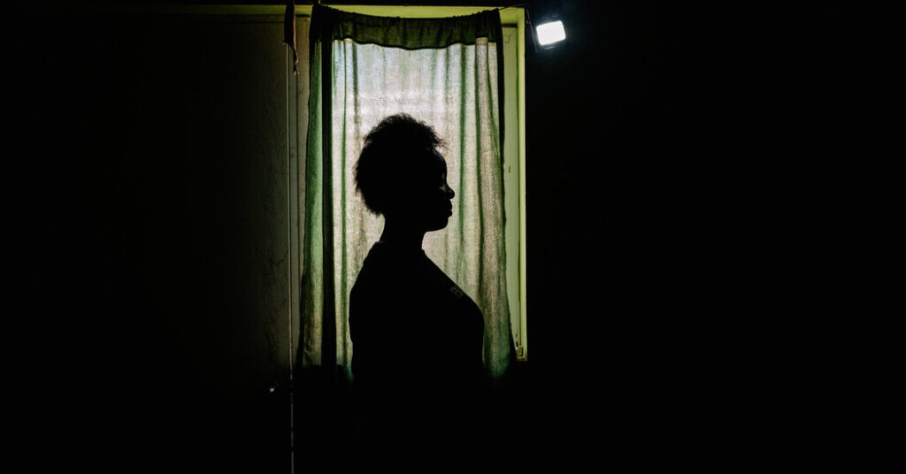 Hospital Deportations Push These Mothers Into Risky Home Births