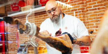 The Man Who Cuts the Perfect Slice of Ham