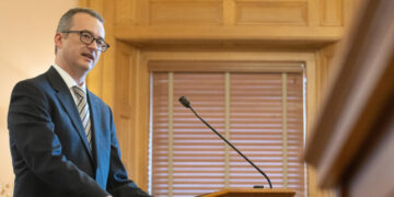 Kansas Judge Blocks Law Banning Gender-Transition Treatments for Youths