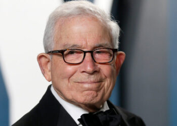 Donald E. Newhouse, Low-Profile Heir to a Media Empire, Dies at 96