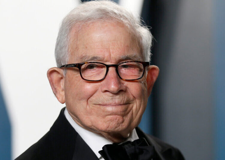 Donald E. Newhouse, Low-Profile Heir to a Media Empire, Dies at 96