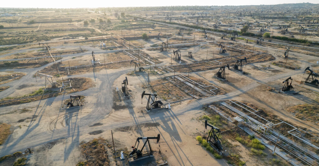 Why U.S. Oil Companies Are Not Plugging the World’s Energy Gap