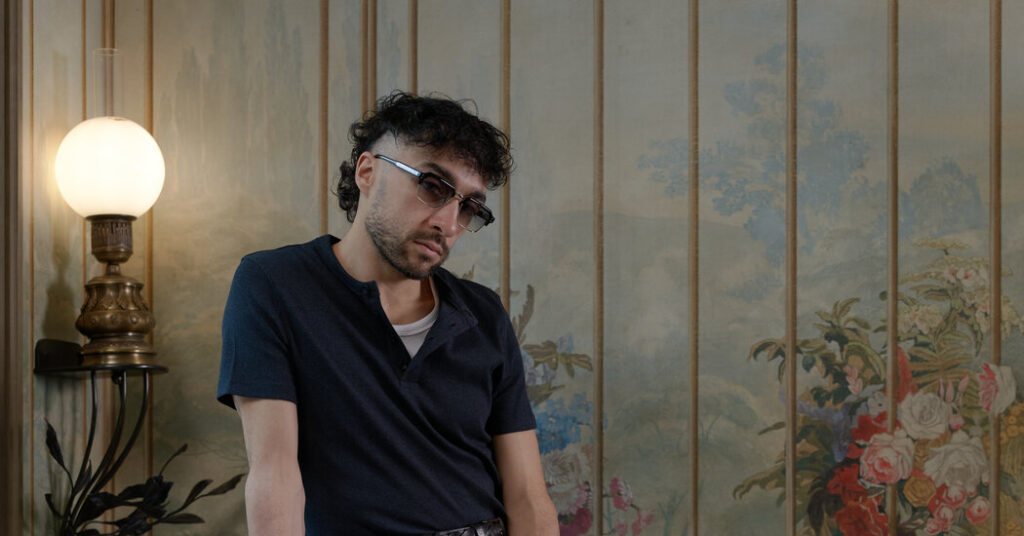 He Emerged From France’s Rap Scene. Now, He’s Setting the Piano World on Fire.