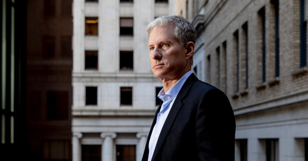 A Midterm Clash of A.I. Giants Escalates as a Tech Billionaire Jumps In